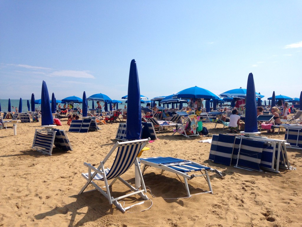 This is the "uncrowded" side of the beach, and family friendly rather than party central.